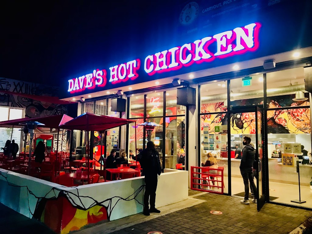 Daves Hot Chicken | 465 N Fairfax Ave, Los Angeles, CA 90036, USA | Phone: (323) 413-2322