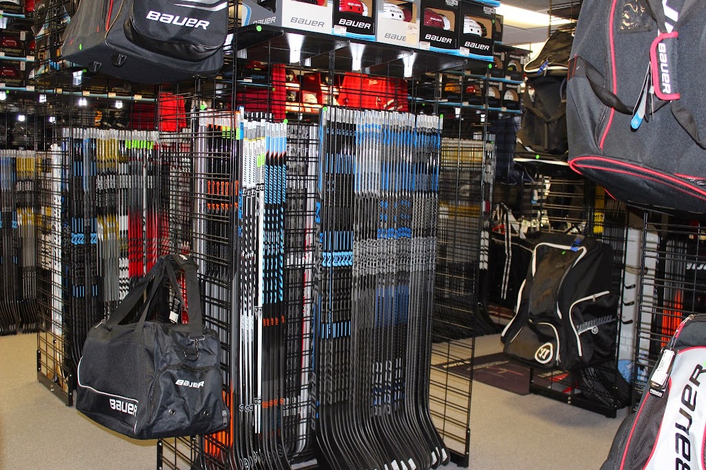 B&R Sports | 13333 Telegraph Rd, Taylor, MI 48180, USA | Phone: (734) 374-8130