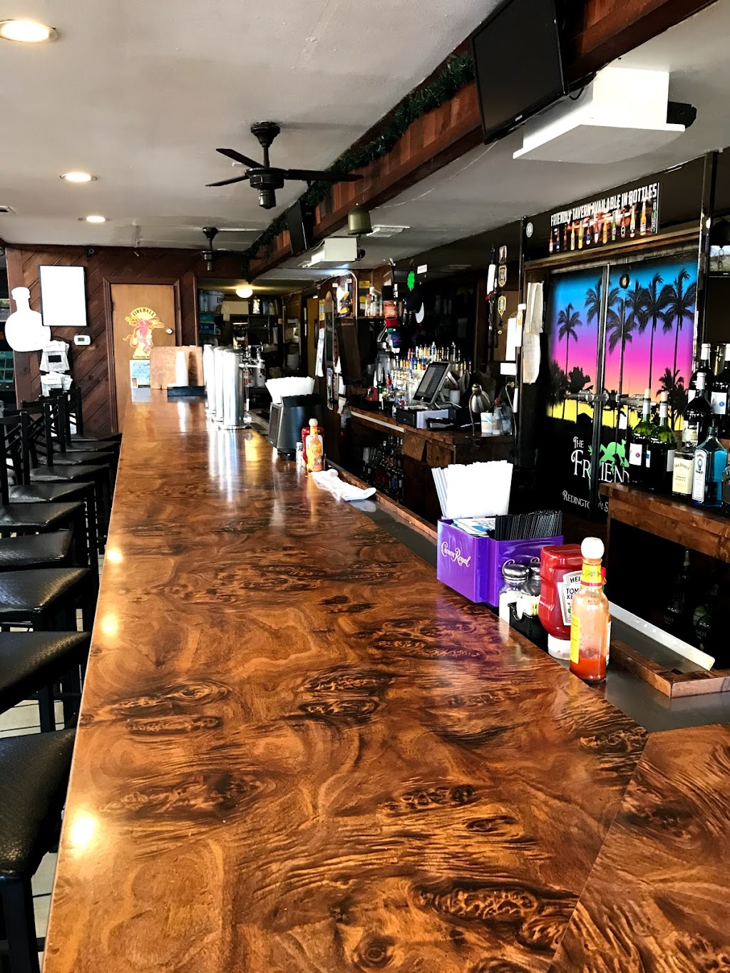 Friendly Tavern | 18121 Gulf Blvd, Redington Shores, FL 33708, USA | Phone: (727) 393-4470