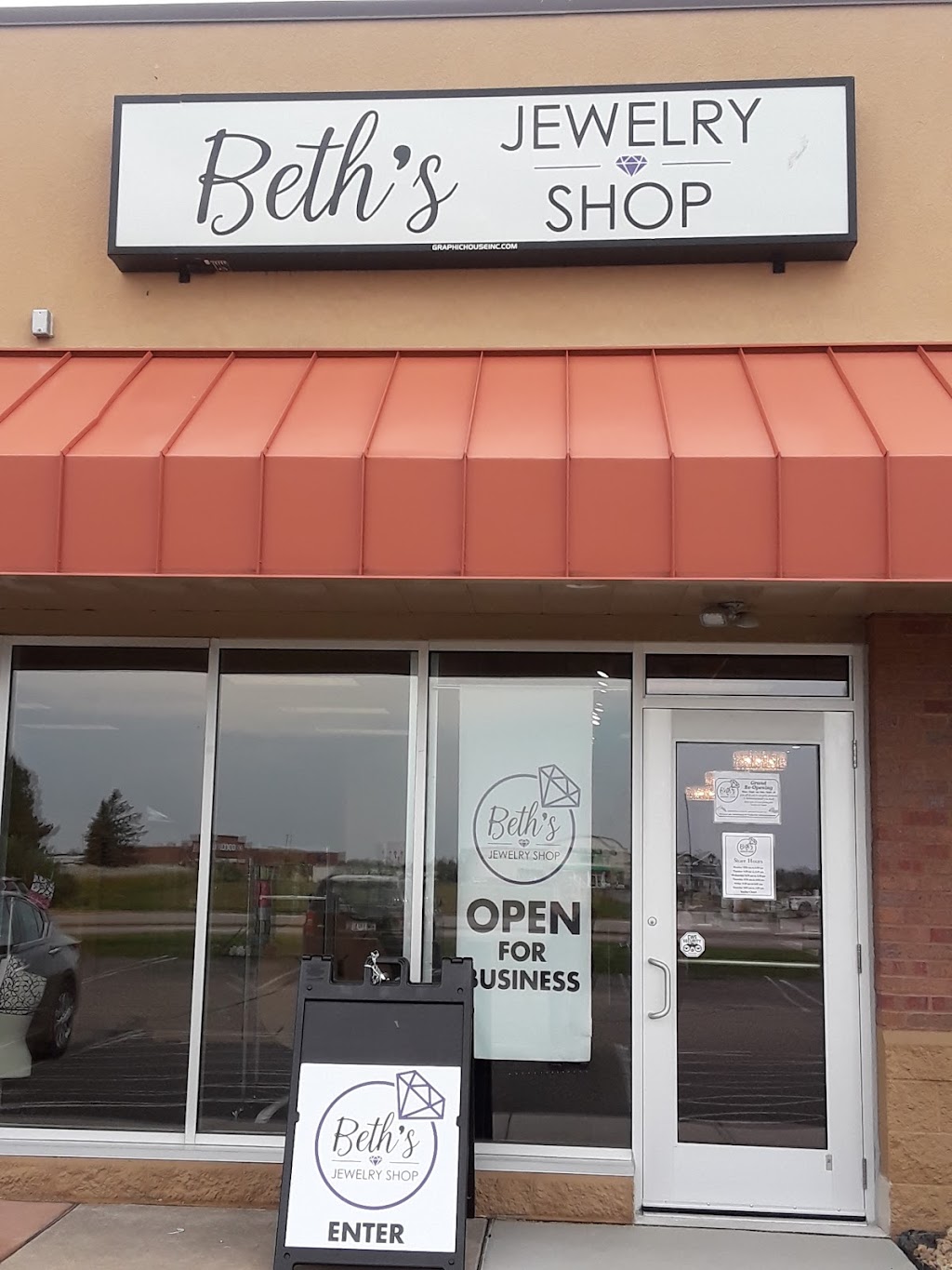 Beths Jewelry Shop | 1621 Dorset Ln, New Richmond, WI 54017, USA | Phone: (715) 246-7550