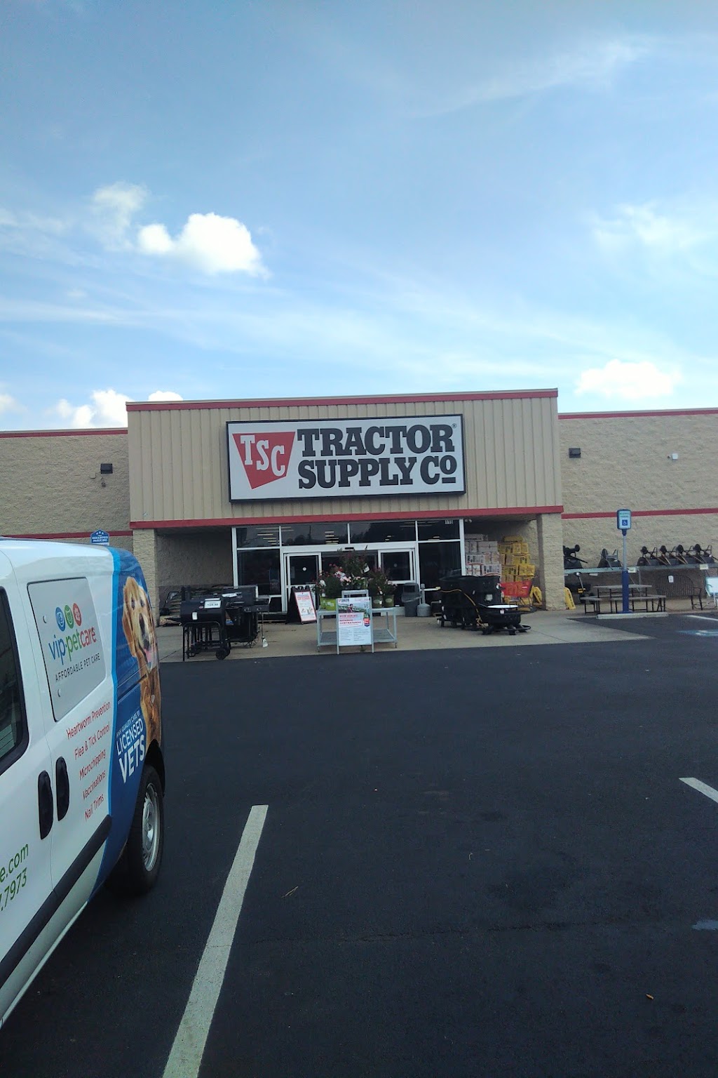 ProtectMyPet Vaccinations Clinic at Tractor Supply Co. | 115 Greystone Power Blvd, Dallas, GA 30157, USA | Phone: (770) 443-3352