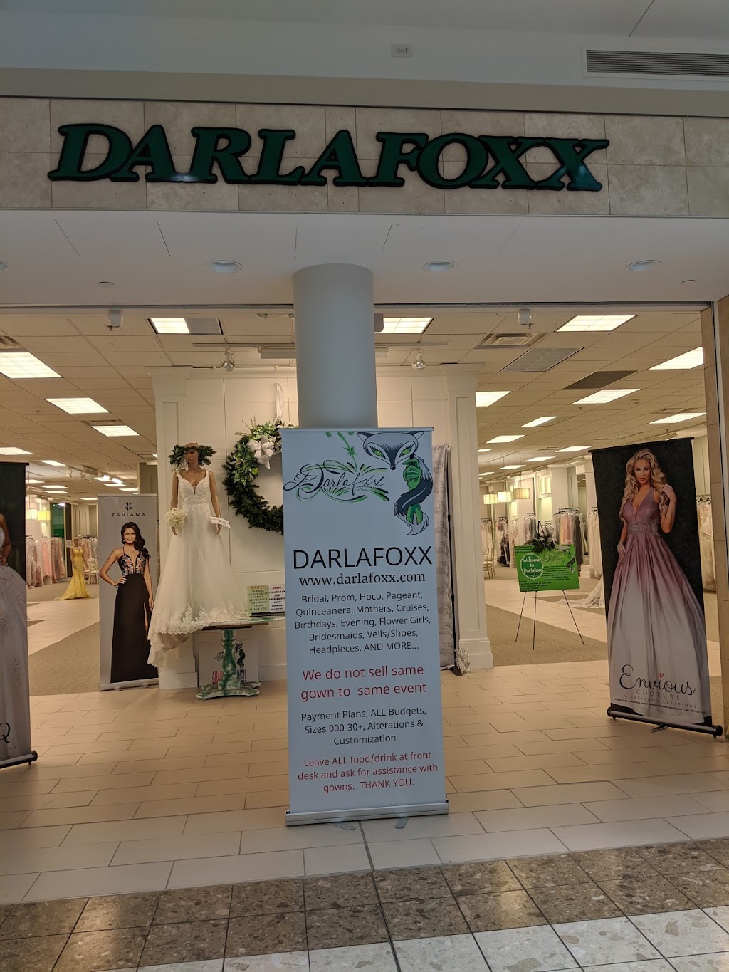 Darlafoxx | SouthPark Mall, 500 Southpark Center, Strongsville, OH 44136, USA | Phone: (216) 299-2427