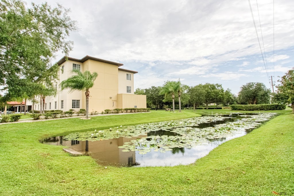 Holy Cross Manor I | 510 26th St W, Palmetto, FL 34221, USA | Phone: (941) 729-2063