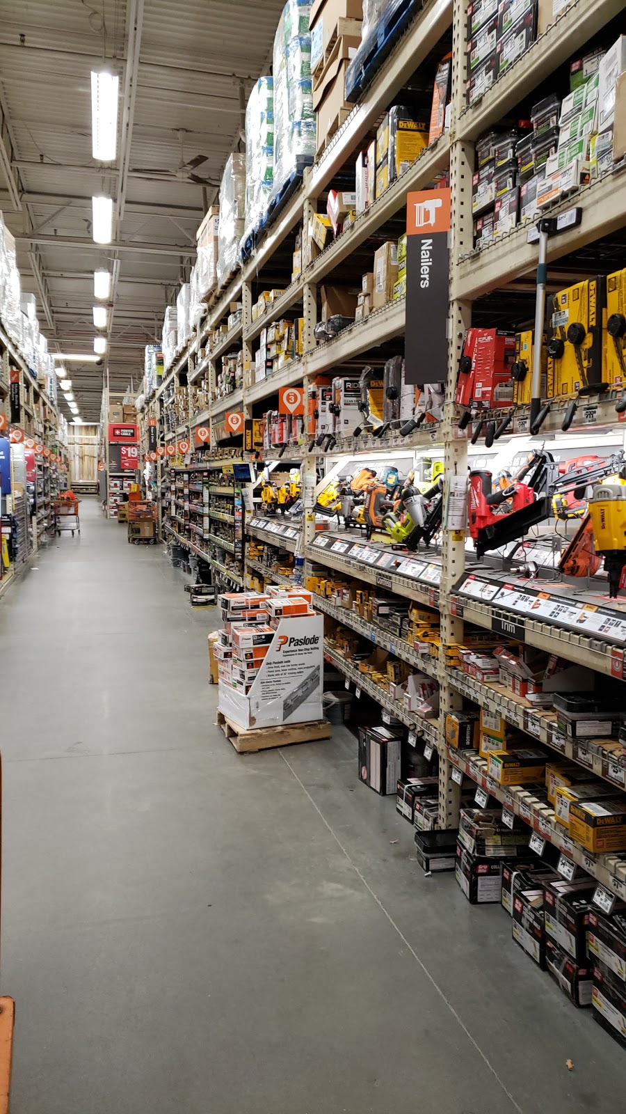 The Home Depot | 1300-1320 Corporate Dr, Westbury, NY 11590, USA | Phone: (516) 794-1101
