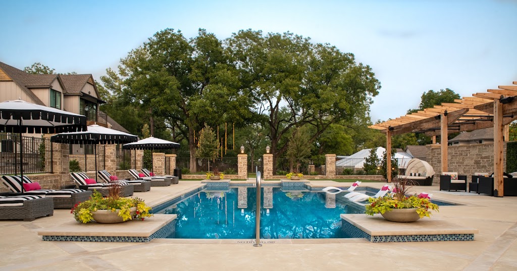 Hotel Lucy | 530 E Pearl St, Granbury, TX 76048, USA | Phone: (817) 579-9044