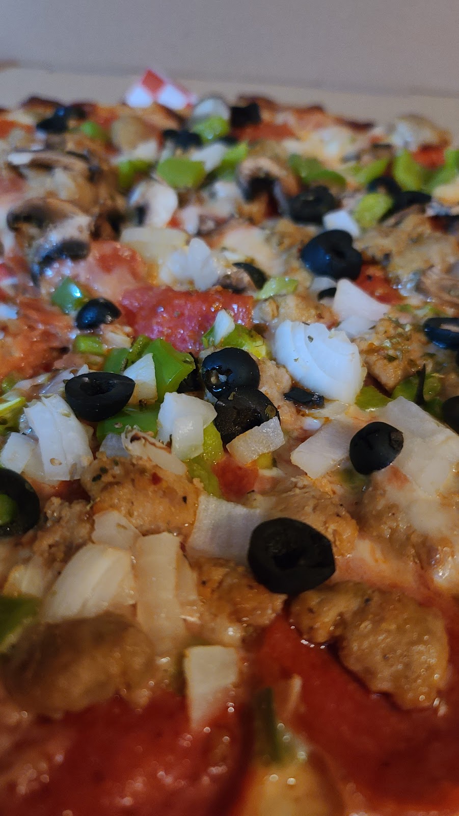 Dis Homemade Pizza | 211 W Lincoln St, New Braunfels, TX 78130, USA | Phone: (830) 608-0999