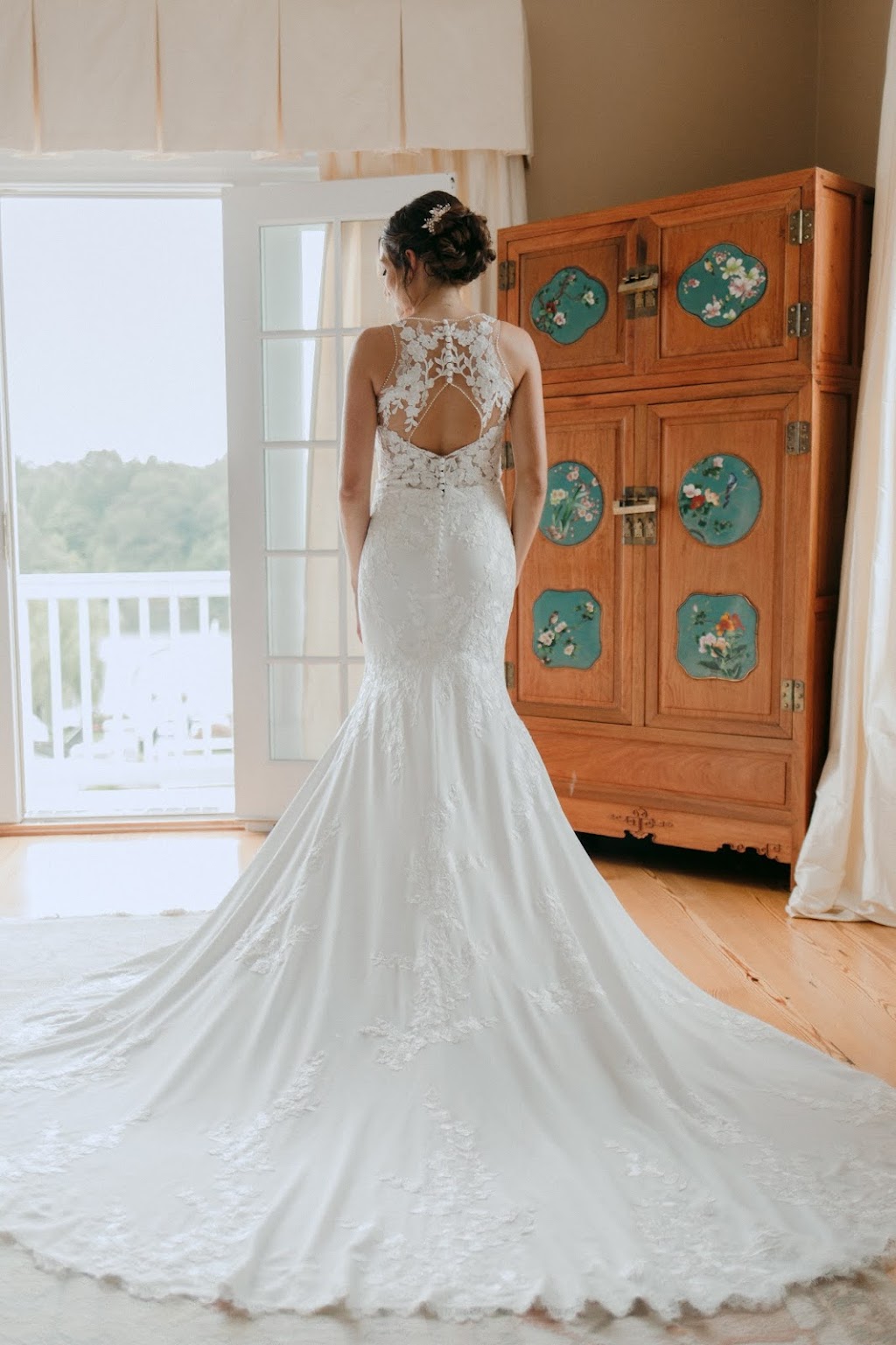 Youngs Bridal Alterations | 101 E Alex Bell Rd #146, Dayton, OH 45459, USA | Phone: (937) 439-4541