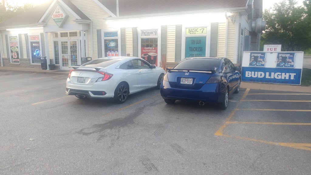 Imos Pizza | 17287 Wild Horse Creek Rd, Chesterfield, MO 63005, USA | Phone: (636) 532-4667