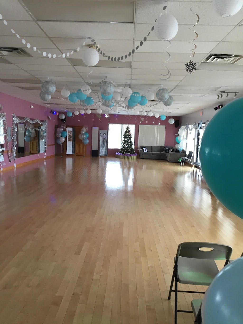 Fred Astaire Dance Studios - Albany | 368 Troy-Schenectady Rd, Latham, NY 12110 | Phone: (518) 783-3130