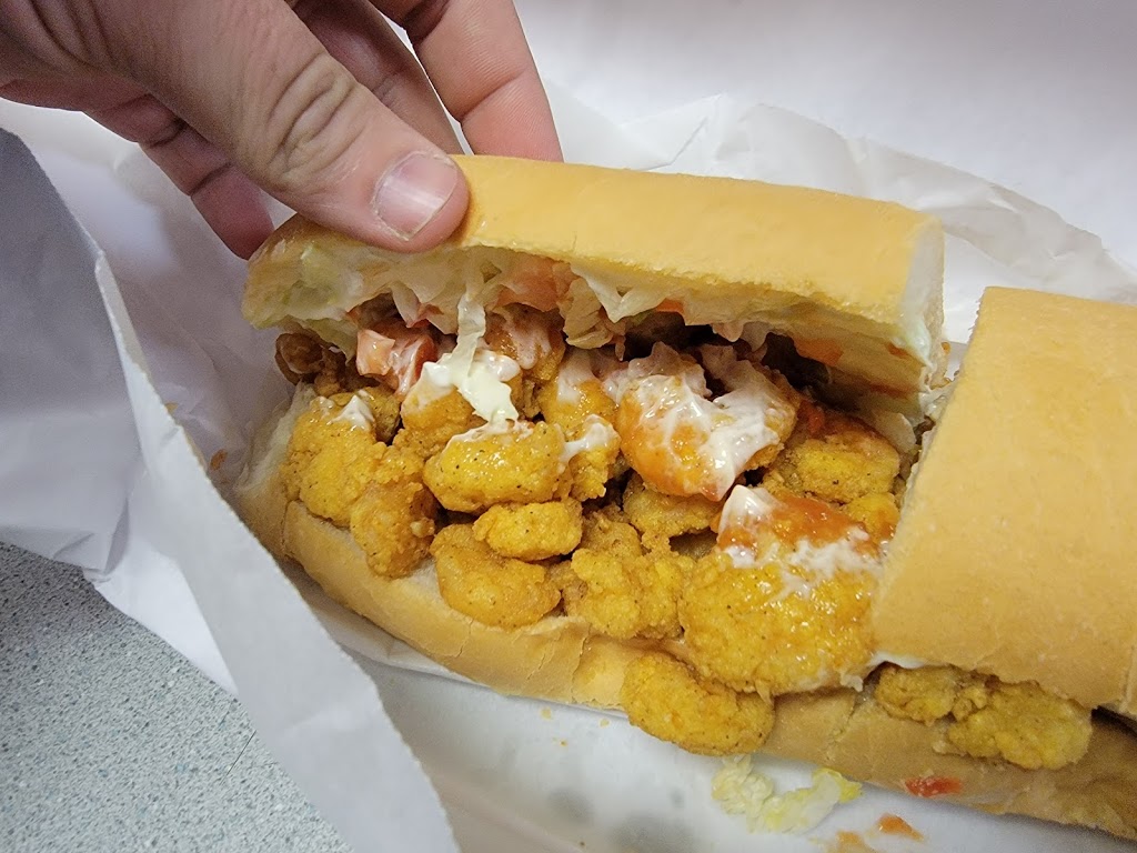 Bayou Blue Po-Boys | 1987 LA-182, Houma, LA 70364, USA | Phone: (985) 868-4812