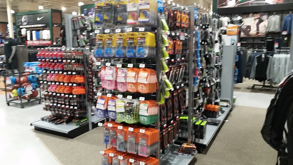 DICKS Sporting Goods | 870 Walt Whitman Rd, Melville, NY 11747, USA | Phone: (631) 421-3028