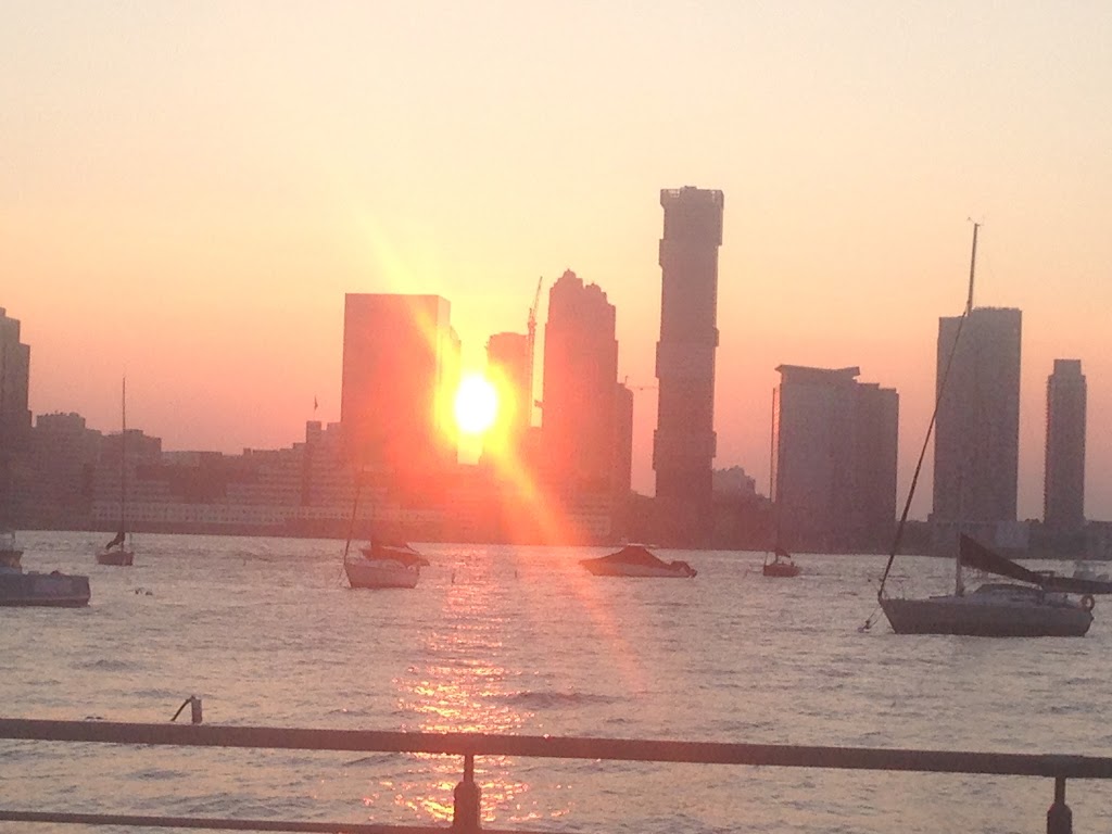 Atlantic Yachting - Tribeca | Pier 25, New York, NY 10013, USA | Phone: (212) 518-4604