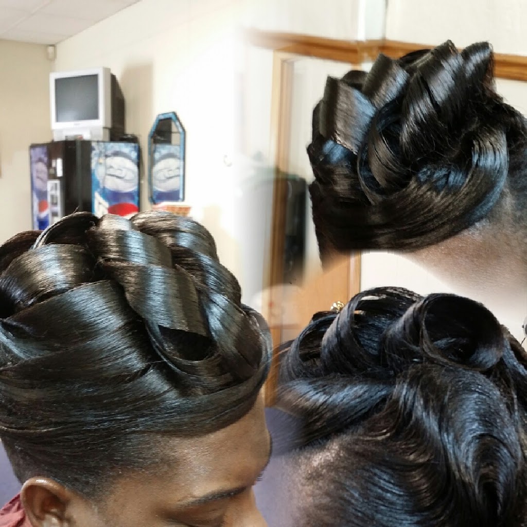 New Beginnings hair salon | 616 Central Ave, Alton, IL 62002, USA | Phone: (618) 433-1881