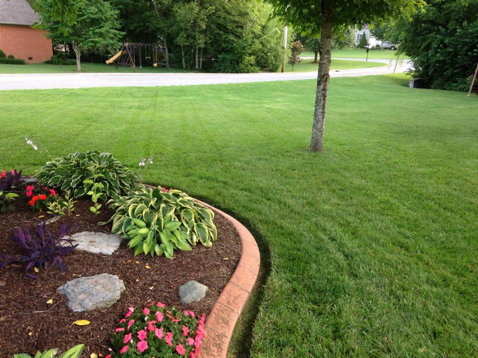 Second Nature Lawn Care | 6611 Cool Springs Rd, Thompsons Station, TN 37179, USA | Phone: (615) 254-1005