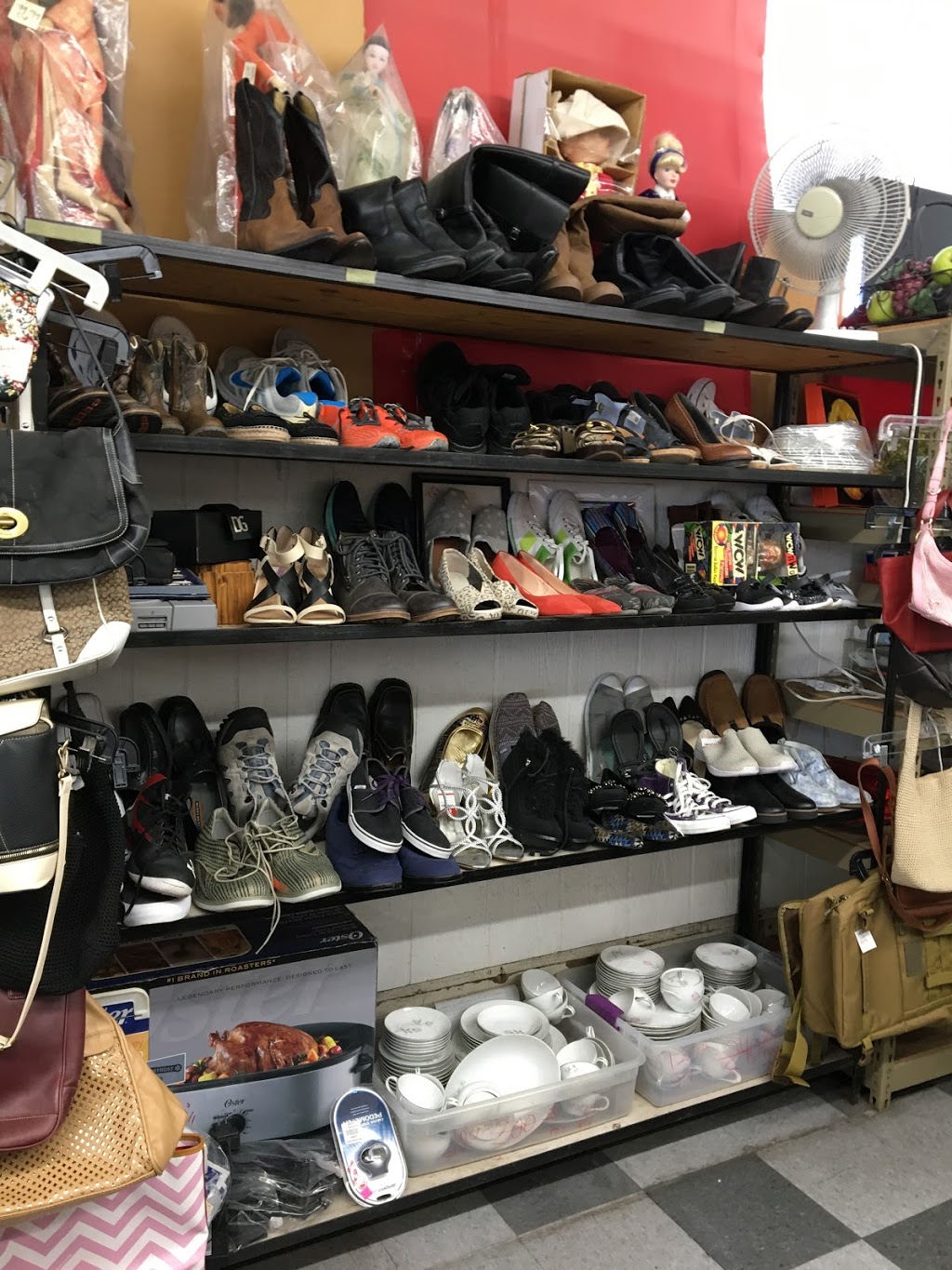 QUALITY THRIFT STORE | 1639 E Artesia Blvd, Long Beach, CA 90805, USA | Phone: (562) 428-8795