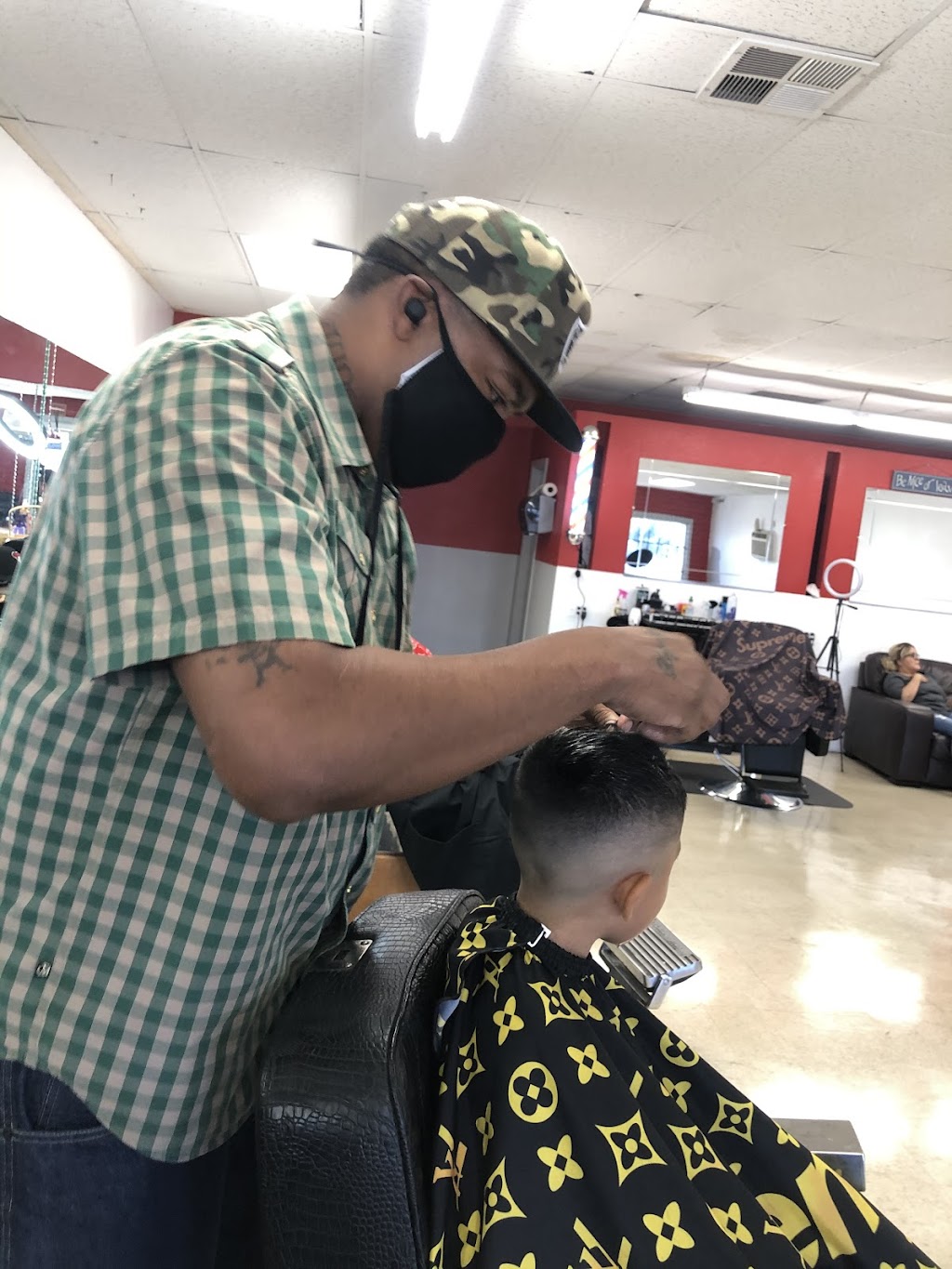 Apex Barbers | 12013 W Thunderbird Rd, El Mirage, AZ 85335, USA | Phone: (623) 289-7300