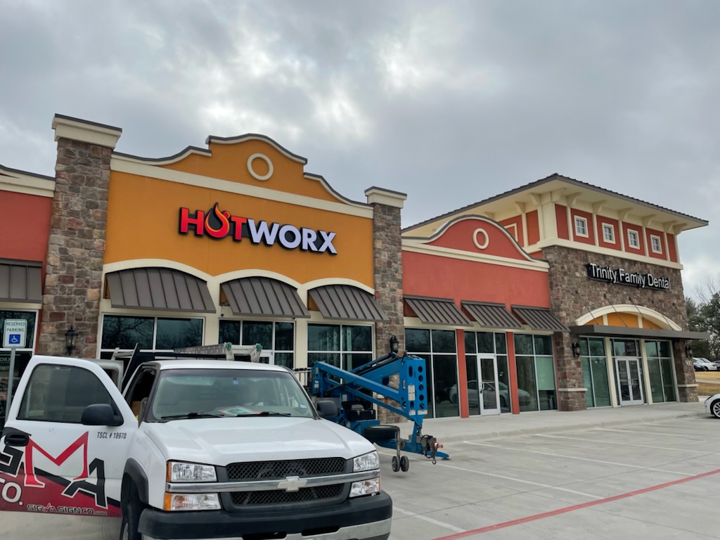 HOTWORX - Euless, TX (N Industrial Blvd.) | 900 N Industrial Blvd, Euless, TX 76039 | Phone: (817) 900-2160