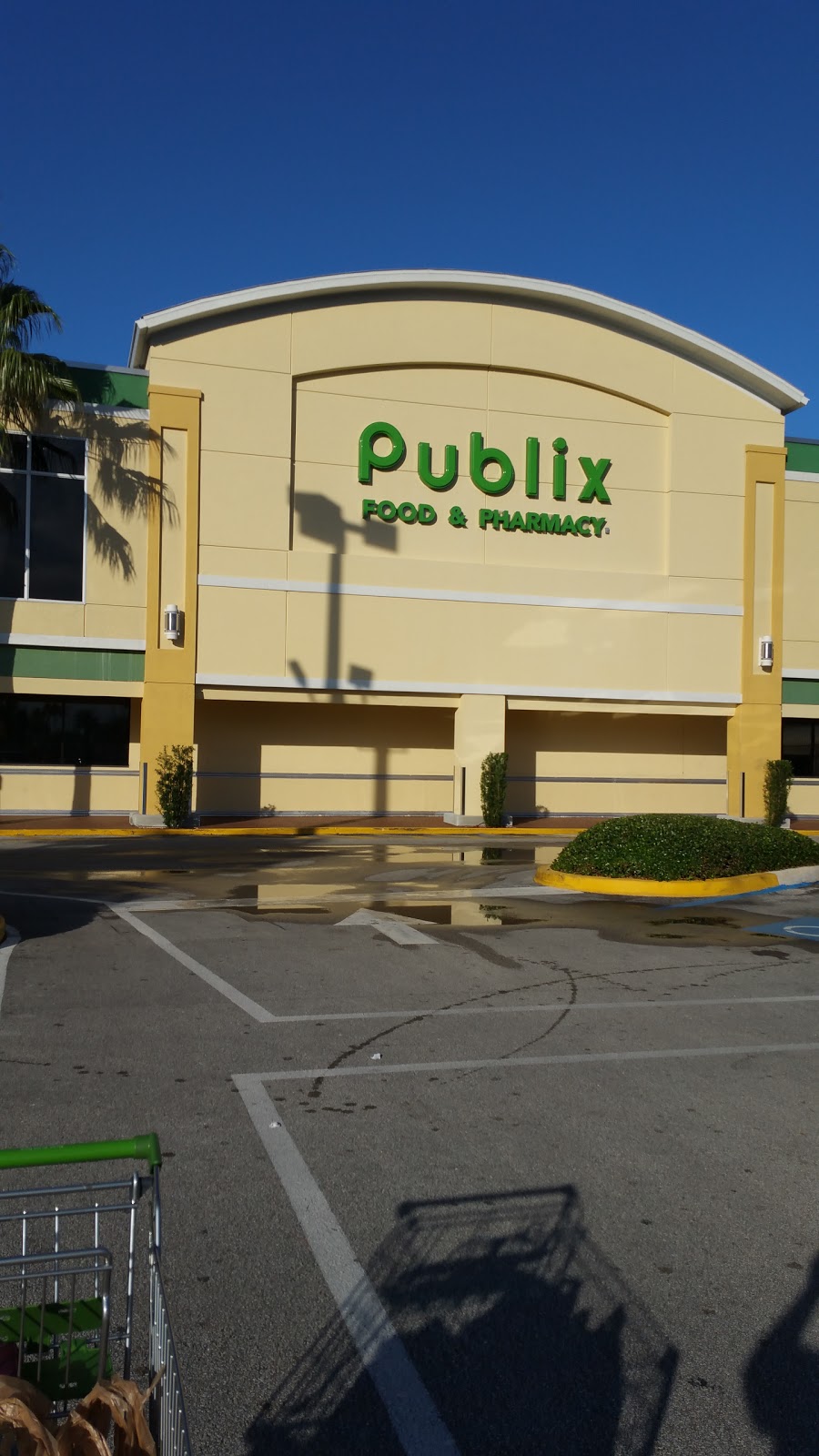 Publix Super Market at Midway Plaza | 5881 N University Dr, Tamarac, FL 33321 | Phone: (954) 721-7800