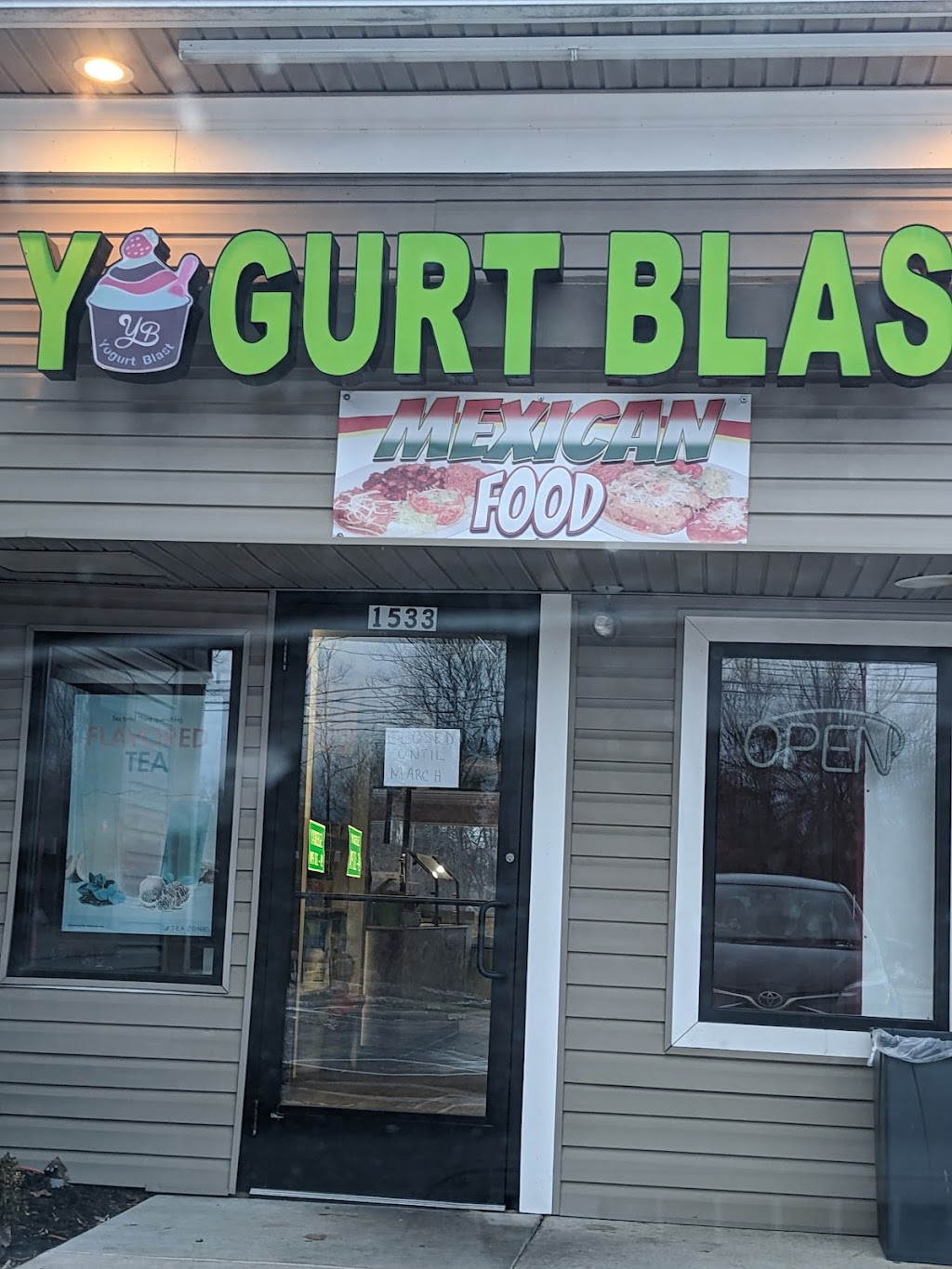 Yogurt Blast Ice Cream, Bubble Tea, & Mexican Grill | 1533 N Williams Lake Rd, Waterford Twp, MI 48327, USA | Phone: (248) 243-4528