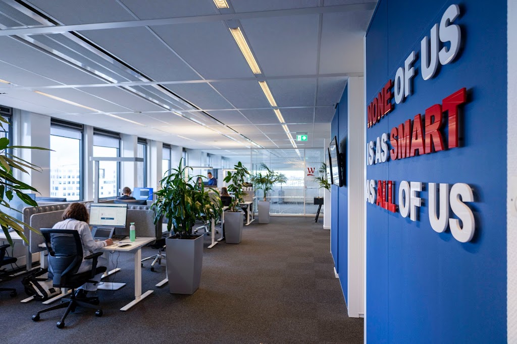 Waldom Electronics EMEA BV | De Ruijterkade 7, 1013 AA Amsterdam, Netherlands | Phone: 020 891 2744