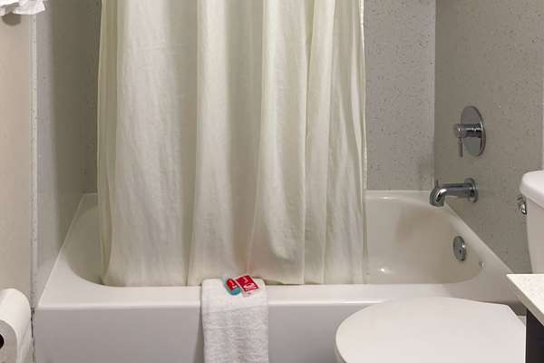 Econo Lodge Cartersville-Emerson Lake Point | 41 GA-20 Spur, Cartersville, GA 30121, USA | Phone: (770) 382-8881