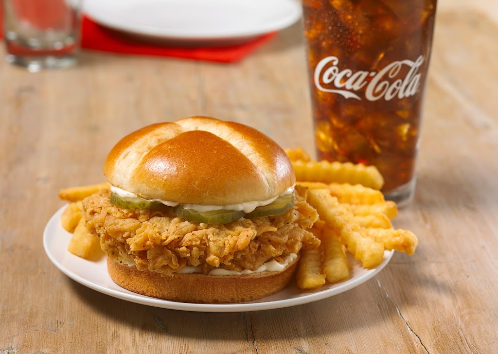 Churchs Texas Chicken | 606 N Hampton Rd, Dallas, TX 75208, USA | Phone: (214) 946-4015