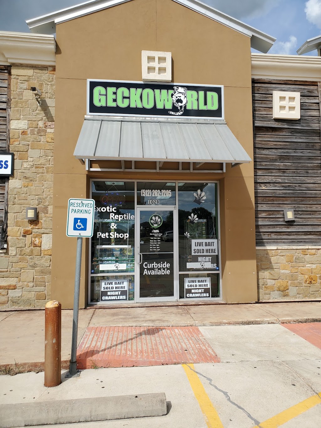 Gecko World Austin | 102 Creekside Trail Unit B, Kyle, TX 78640, USA | Phone: (512) 262-7205