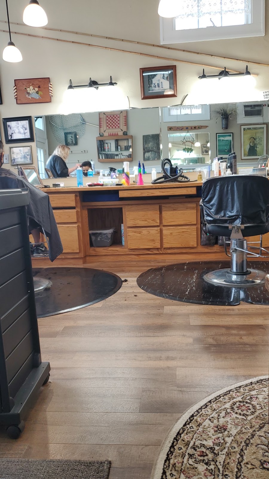 Old Towne Hair | 29306 Old Towne Rd, Chisago City, MN 55013, USA | Phone: (651) 213-1199