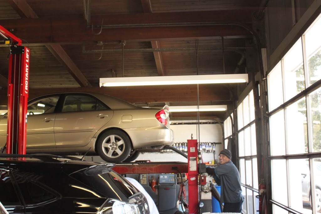 Johnsons Auto Care | 9104 Big Bend Blvd, Webster Groves, MO 63119, USA | Phone: (314) 918-1311
