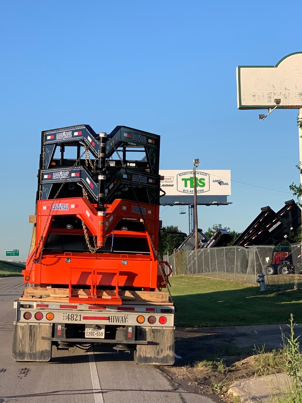 Beards Trailer Sales | 3700 E Loop 820 S, Fort Worth, TX 76119, USA | Phone: (817) 451-3700