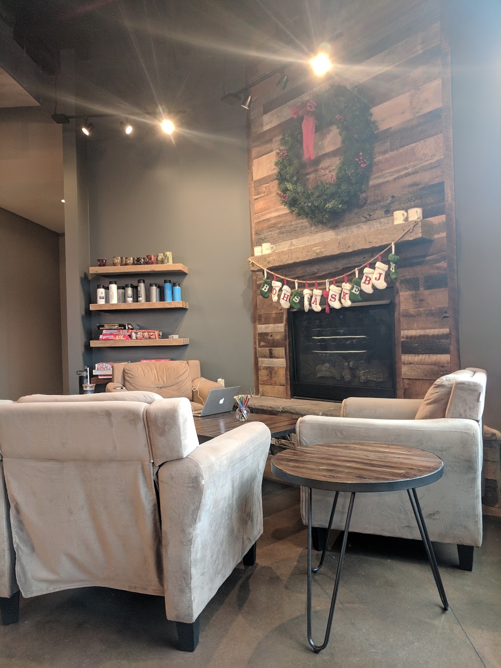 Coffee Crossing | 805 Talaina Pl, New Albany, IN 47150, USA | Phone: (812) 557-6899