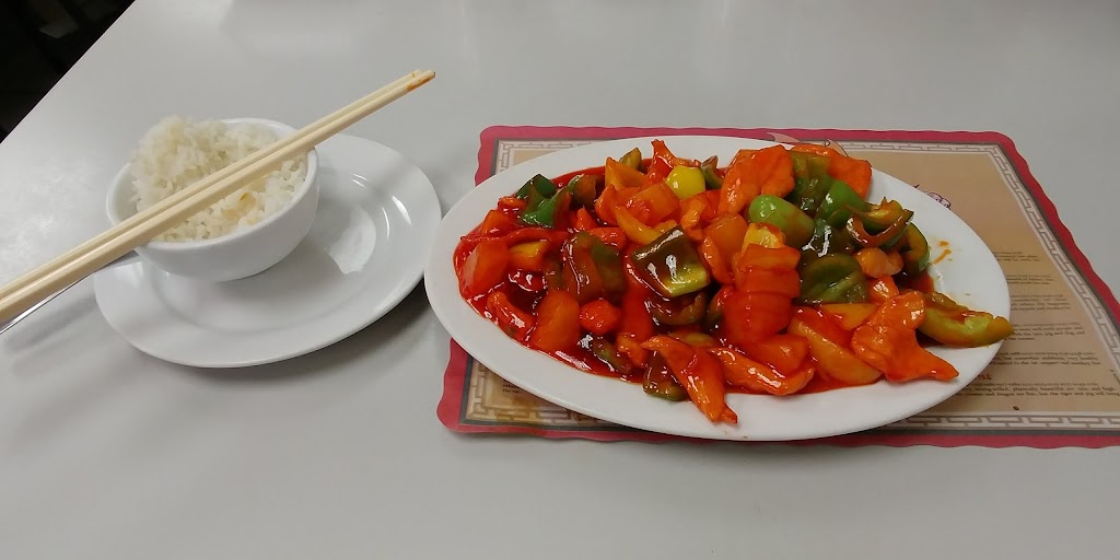 China Kitchen Eatery | 511 Cabana Rd E, Windsor, ON N9G 1A5, Canada | Phone: (519) 966-2076