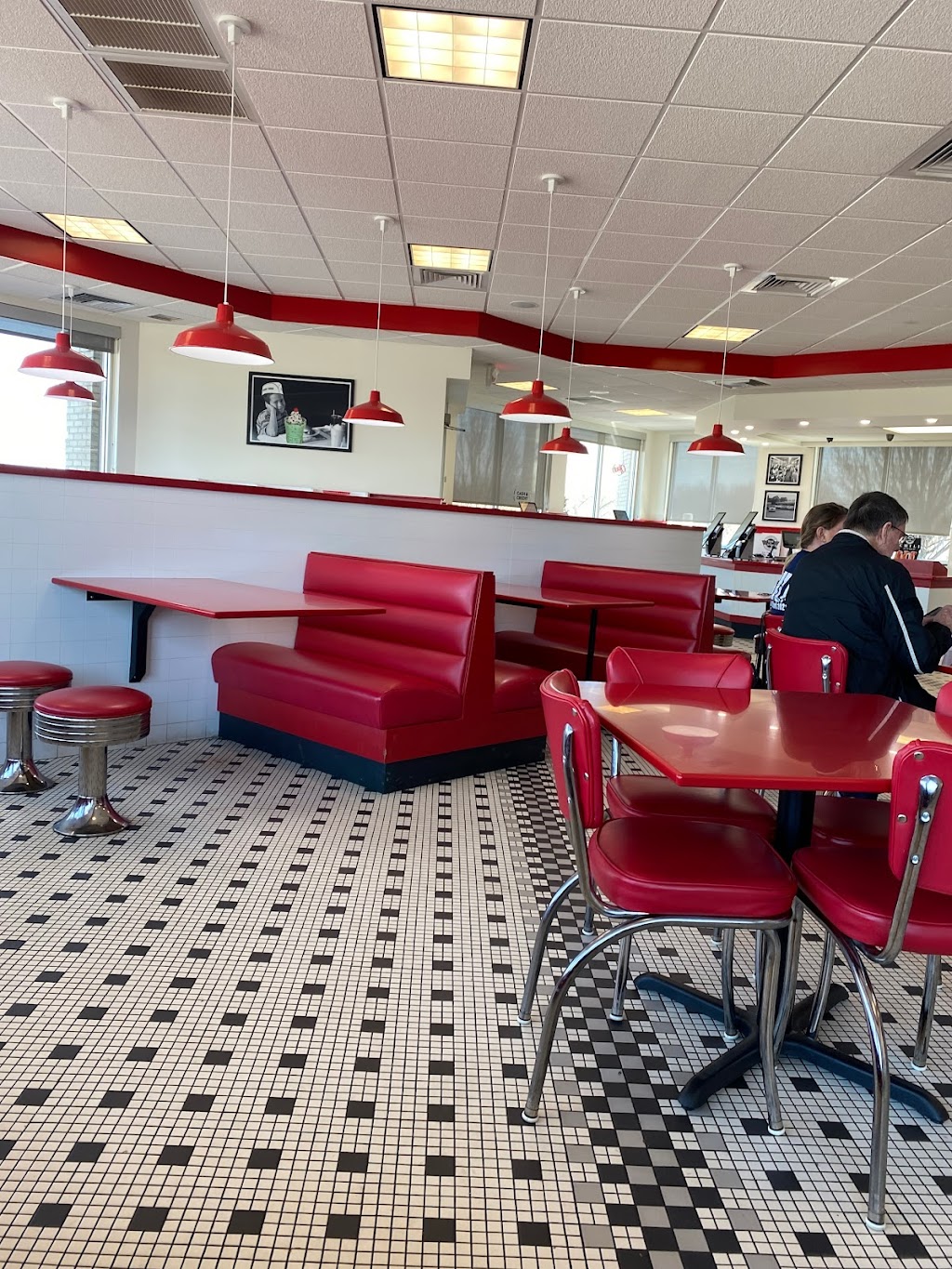 Steak n Shake | 120 Arnold Crossroads Center, Arnold, MO 63010 | Phone: (636) 296-1891