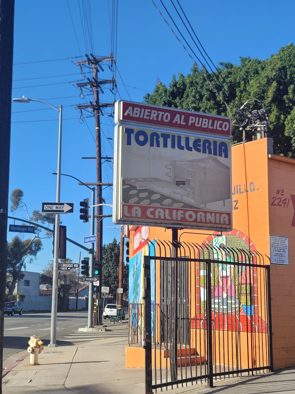 La California TORTILLERIA | 2241 Cypress Ave, Los Angeles, CA 90065, USA | Phone: (323) 221-8940