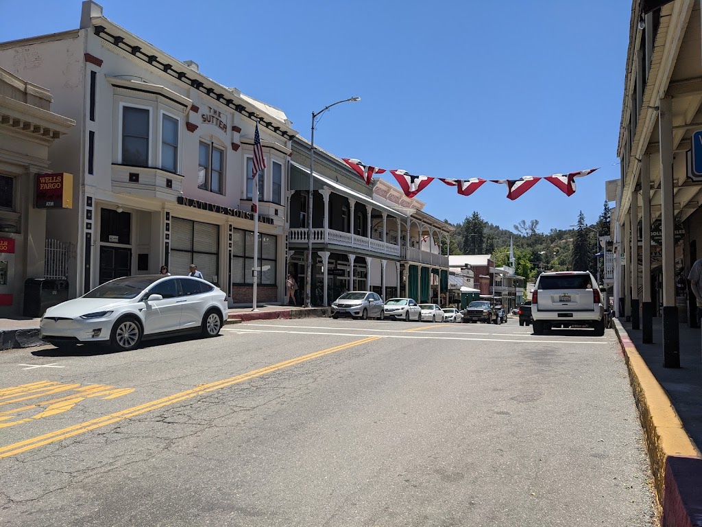 Buffalo Chips | 76 Main St, Sutter Creek, CA 95685 | Phone: (209) 267-0570