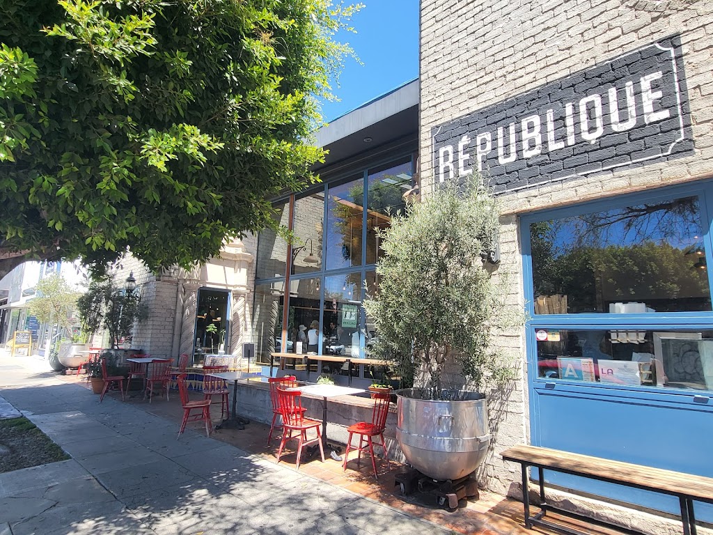 République Café Bakery & République Restaurant | 624 S La Brea Ave, Los Angeles, CA 90036, USA | Phone: (310) 362-6115