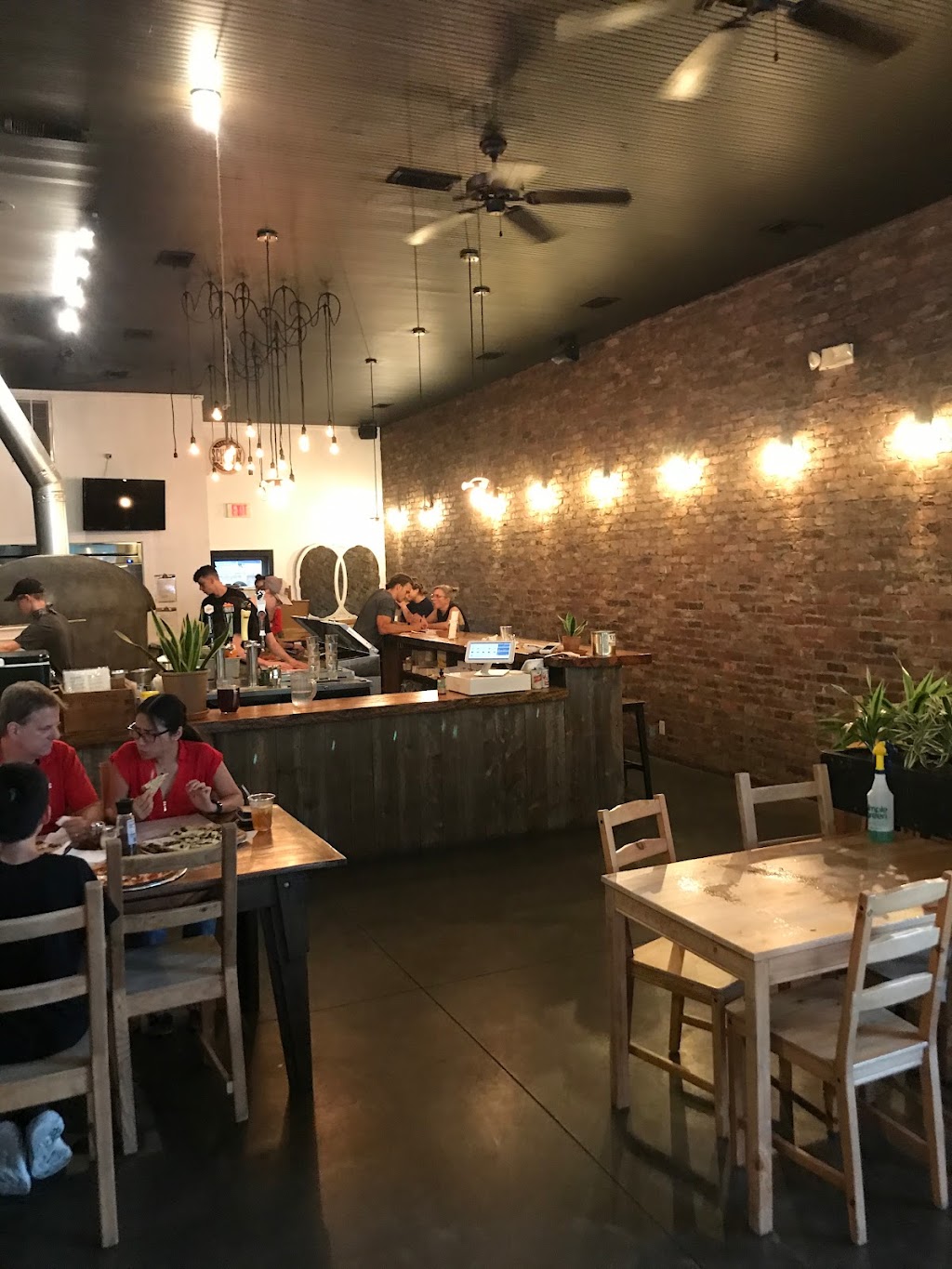 Skyking Pizza | 385 N Main St, Kingston Springs, TN 37082, USA | Phone: (615) 952-3107