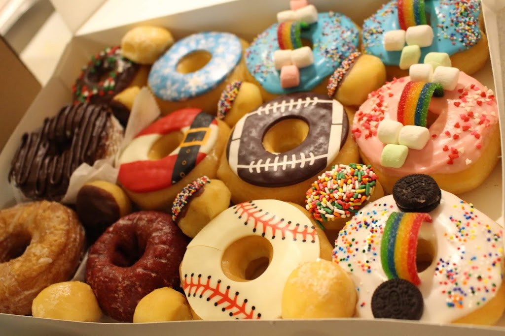 Vail Donuts | 3855 Frankford Rd # 104, Dallas, TX 75287, USA | Phone: (972) 862-0042