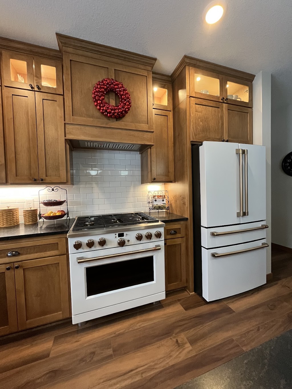 M&H Appliance and Home Furnishings | 207 Central Ave, Pease, MN 56363, USA | Phone: (320) 369-4240