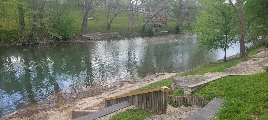 River Road Escapes | 12651 River Rd, New Braunfels, TX 78132, USA | Phone: (830) 302-8800