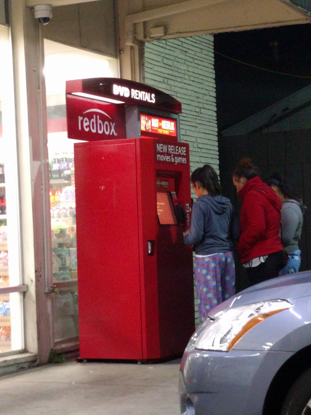 Redbox | 77 Newell Rd, East Palo Alto, CA 94303, USA | Phone: (866) 733-2693