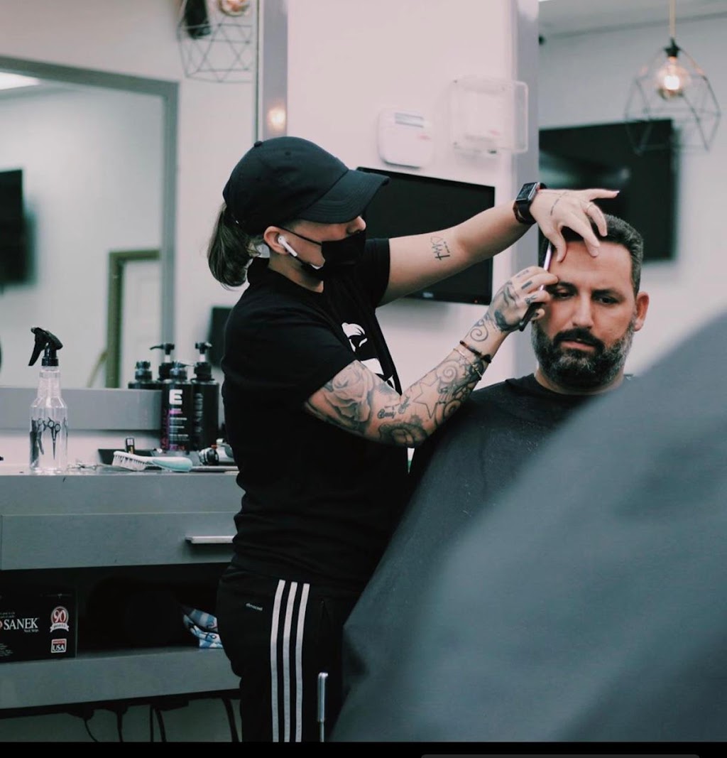 La Vid Barber Shop Silver Palms | 11272 SW 232nd St, Miami, FL 33170 | Phone: (305) 989-1756