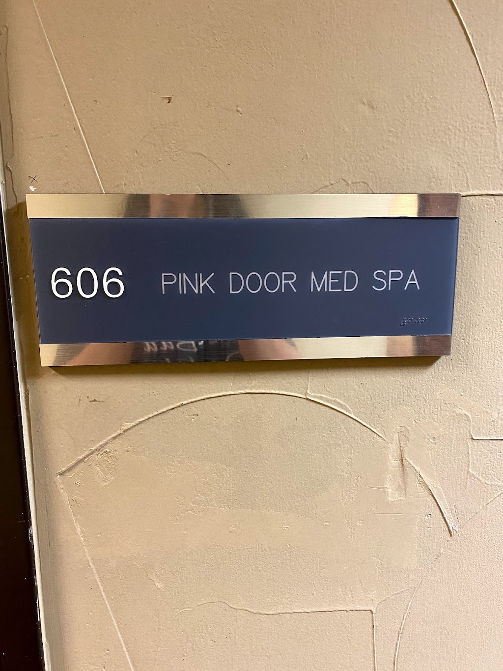 Pink Door MedSpa | 4230 Lyndon B Johnson Fwy Ste 606, Dallas, TX 75244 | Phone: (214) 210-9989