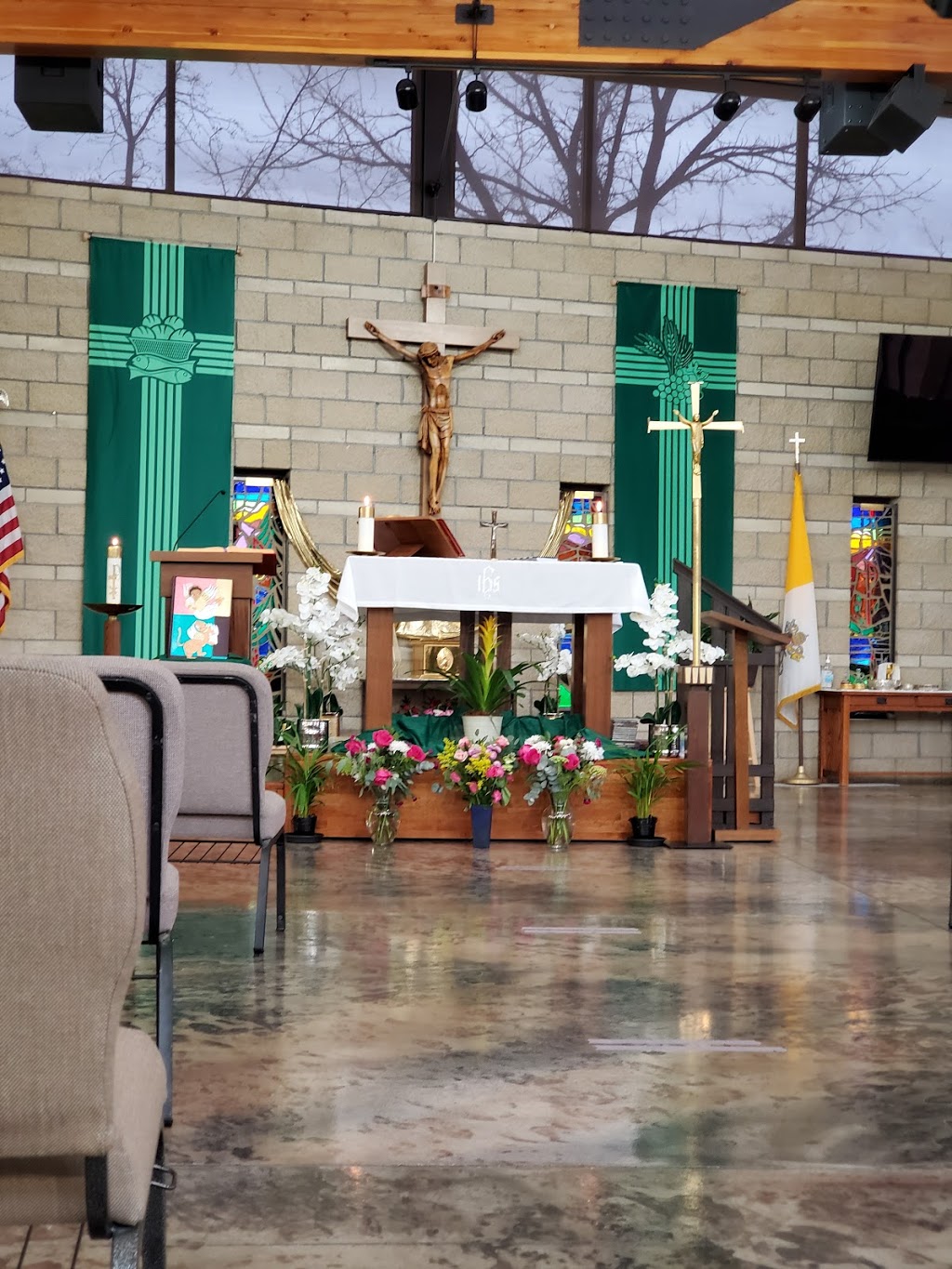 Holy Cross Catholic Community | 5650 Vista Blvd, Sparks, NV 89436, USA | Phone: (775) 358-2544