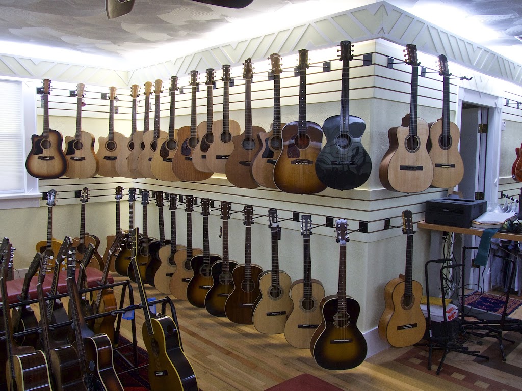 Jerrys Lefty Guitars | 2401 Bern Creek Loop, Sarasota, FL 34240, USA | Phone: (941) 504-2634