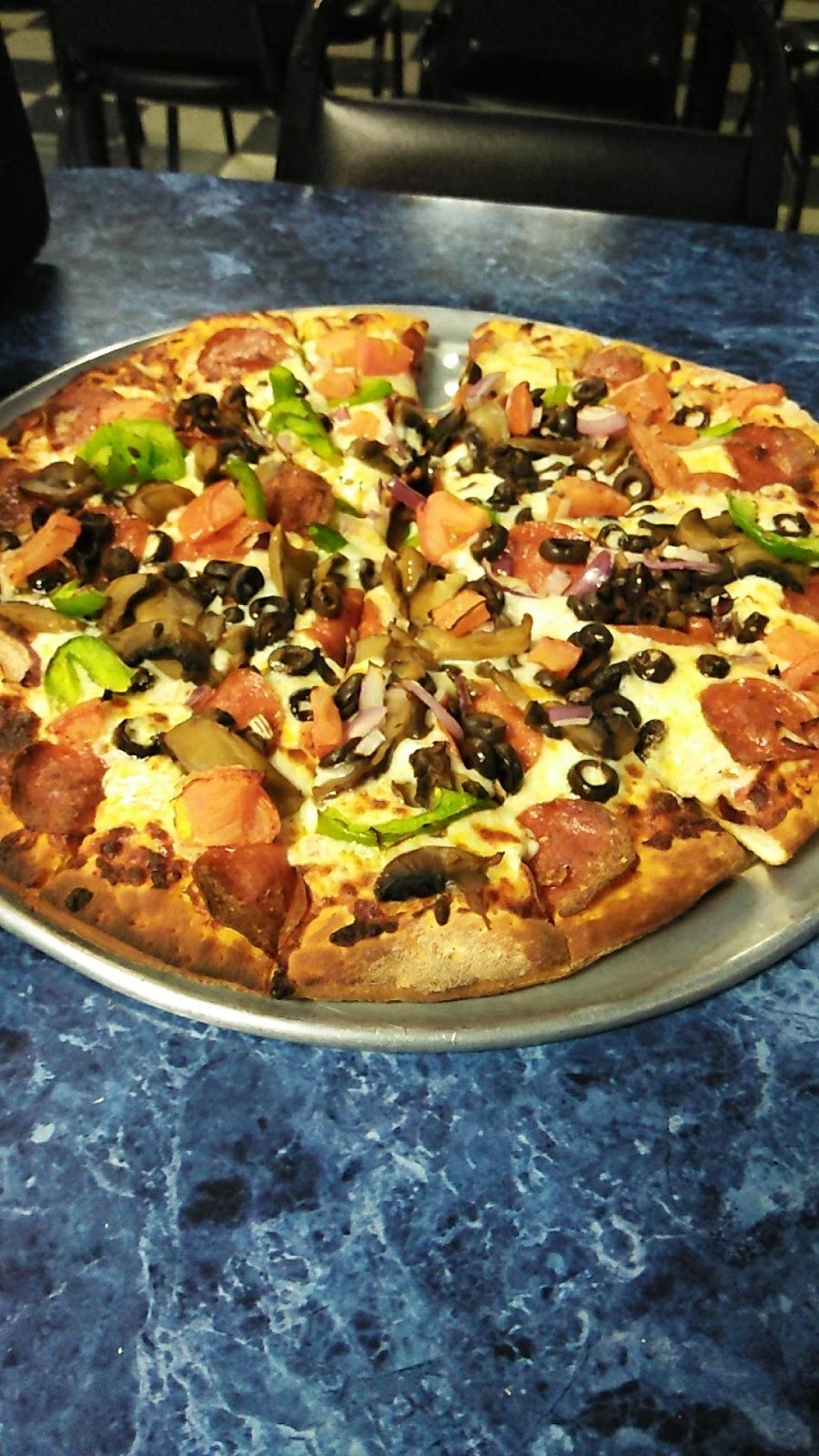 Pizza Pirate | 520 J St, Parlier, CA 93648, USA | Phone: (559) 646-2717