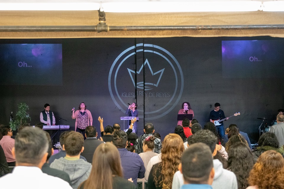 Iglesia Rey de Reyes | 2505 S 252nd St B, Kent, WA 98032, USA | Phone: (206) 307-3592