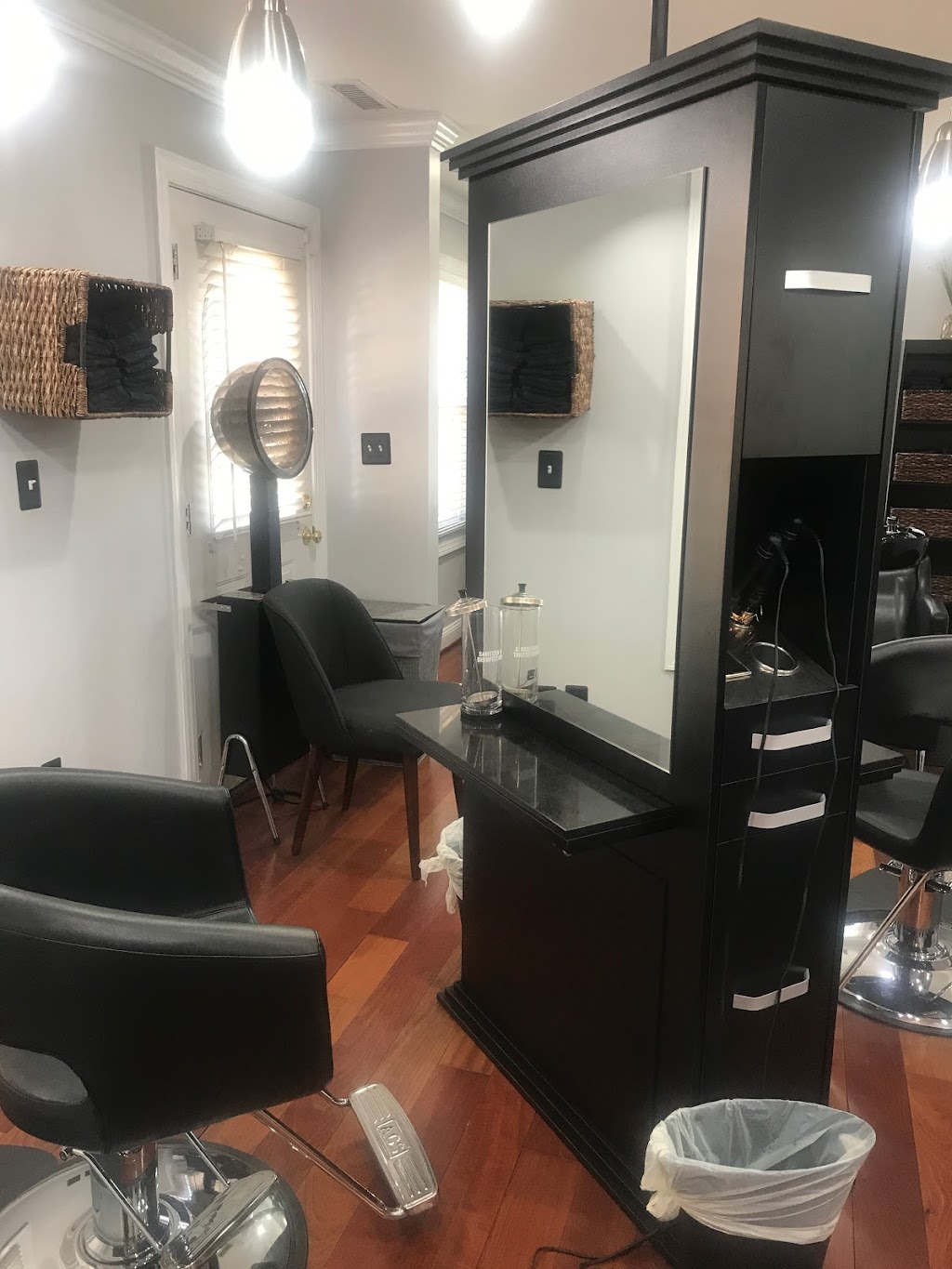 Sassy Bs Salon | 1684 Village Green, Crofton, MD 21114, USA | Phone: (443) 510-3682