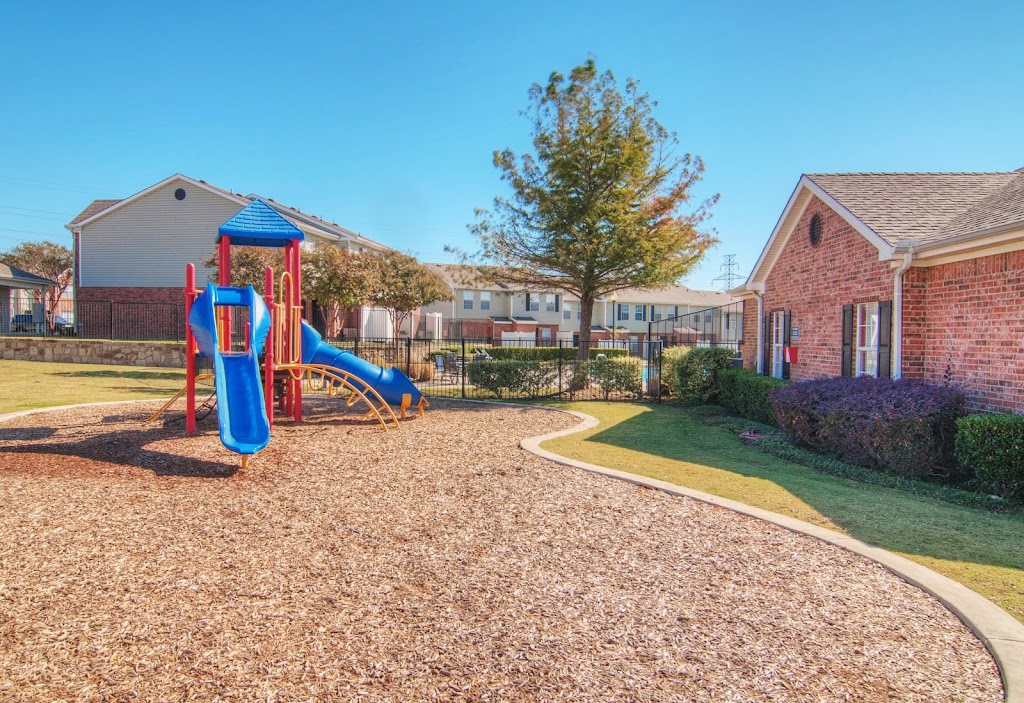 Meridian, 4450 Marine Creek Pkwy, Fort Worth, TX 76106