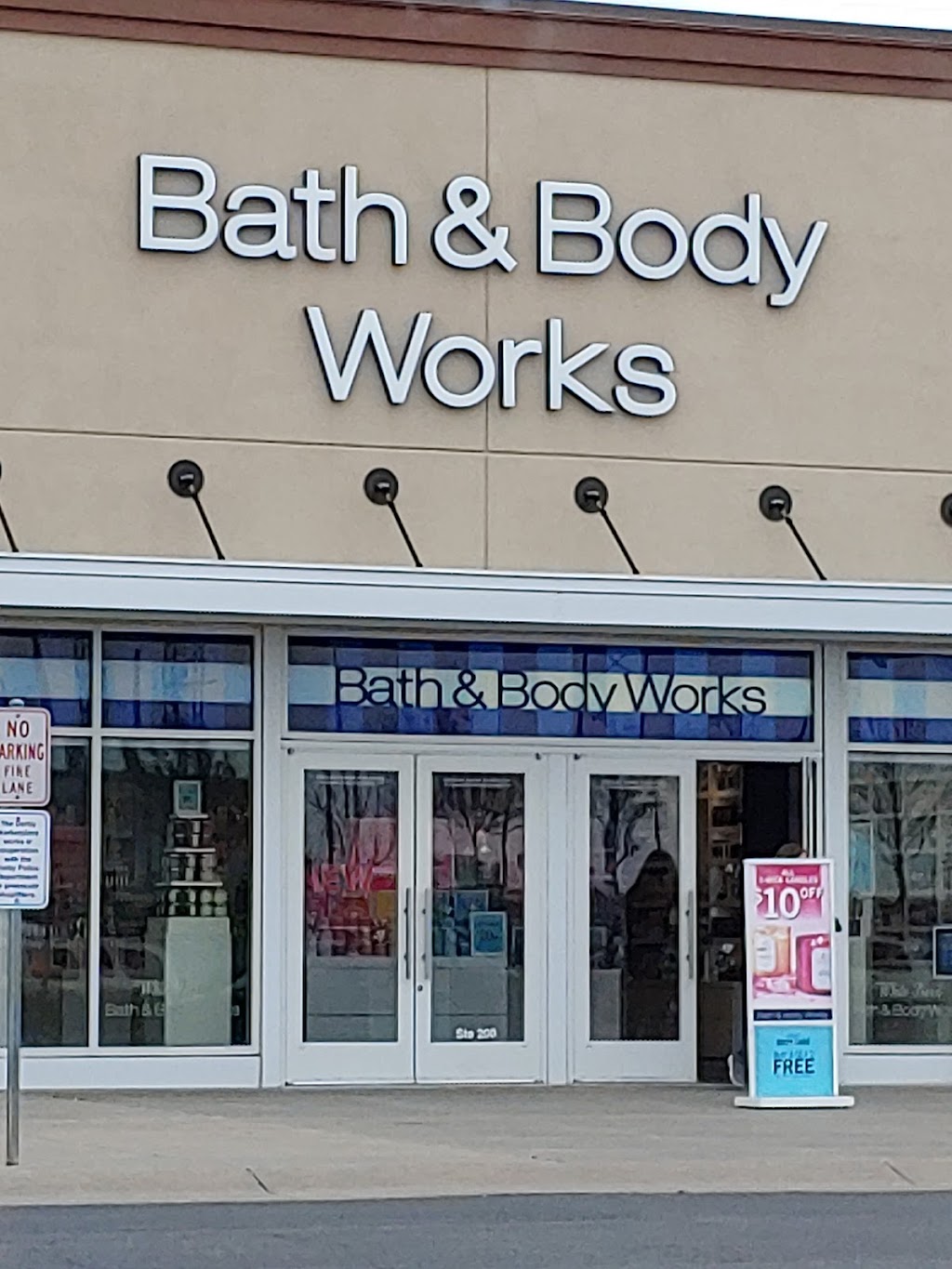 Bath & Body Works | 1936 N Rock Rd, Derby, KS 67037, USA | Phone: (316) 272-7704